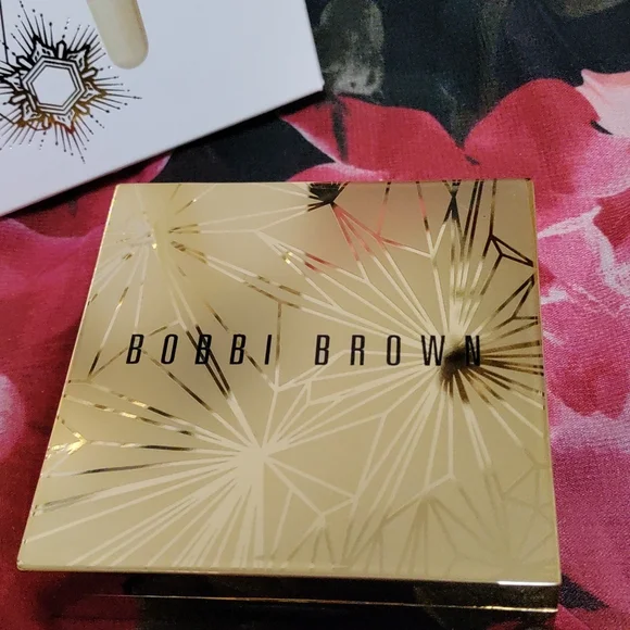 Bobbi Brown Highlighter and Brush Set